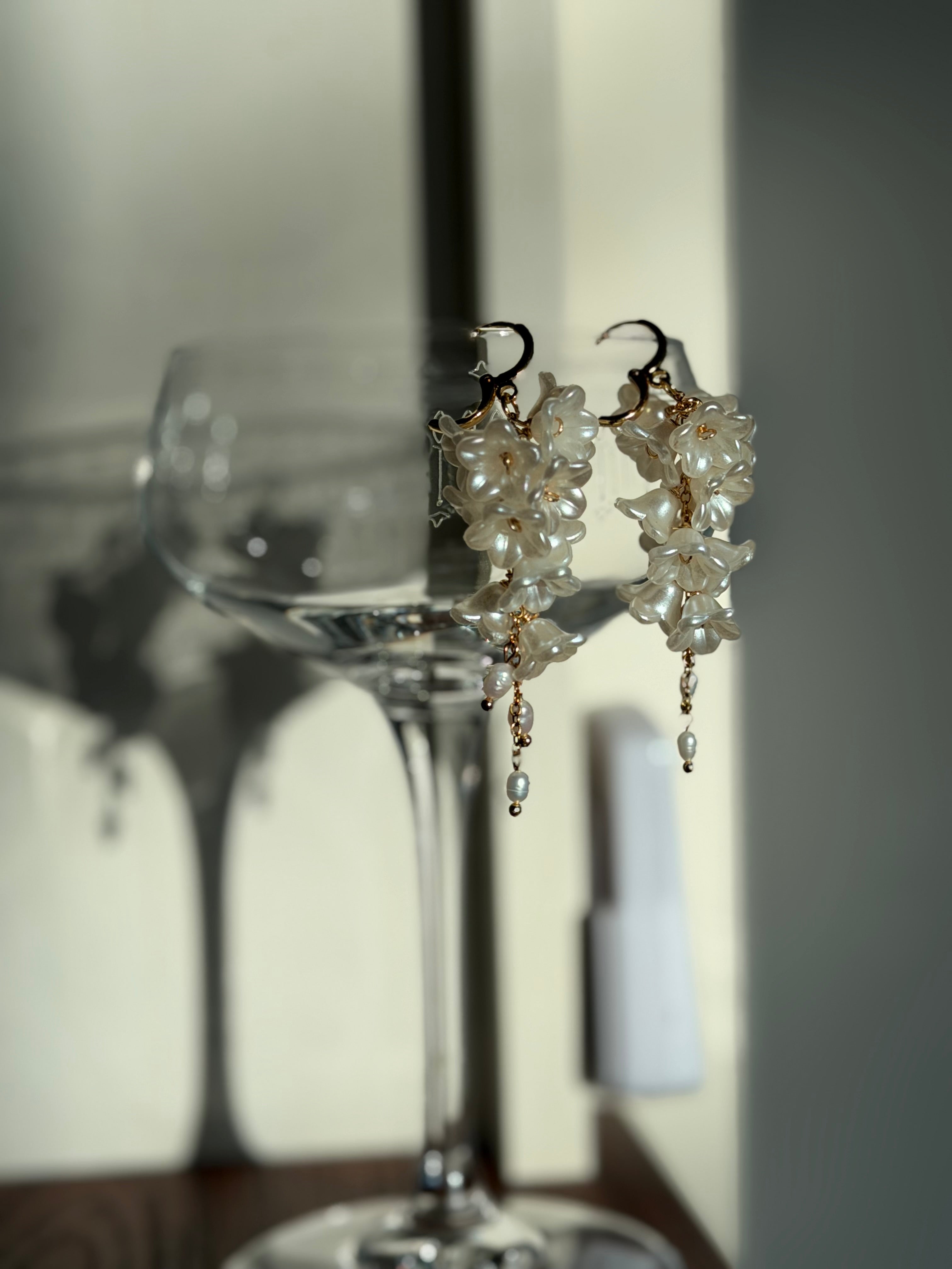 Wisteria Dangles